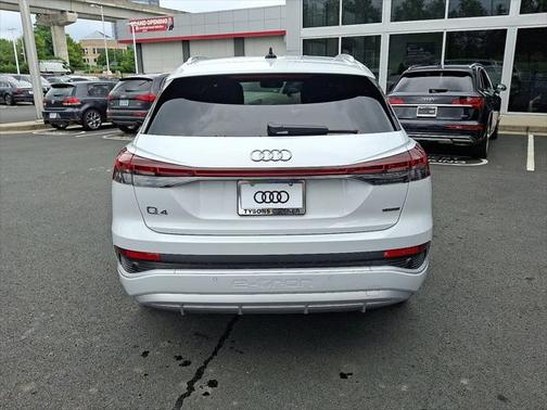 2024 Audi Q4 e-tron Premium Plus 55 quattro
