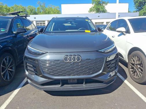 Magnet Gray 2025 Audi Q6 e-tron Prestige quattro