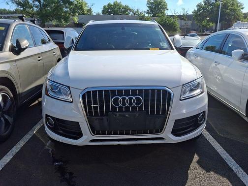 Glacier White 2014 Audi Q5 2.0T Premium Plus