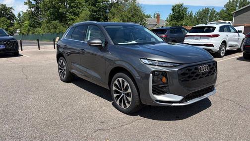 Daytona Gray Pearl Effect 2026 Audi Q3 TFSI quattro S tronic