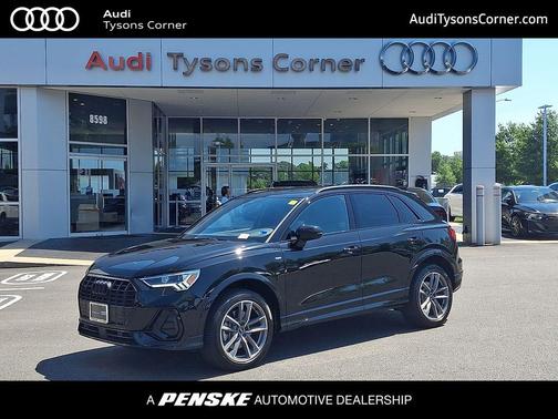 Mythos Black Metallic 2025 Audi Q3 Premium 45 TFSI S line quattro Tiptronic