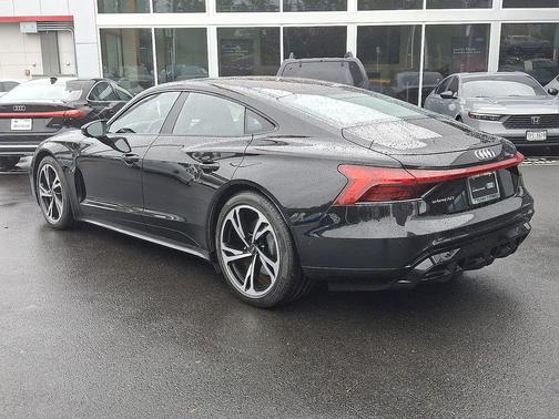 2022 Audi e-tron GT Prestige