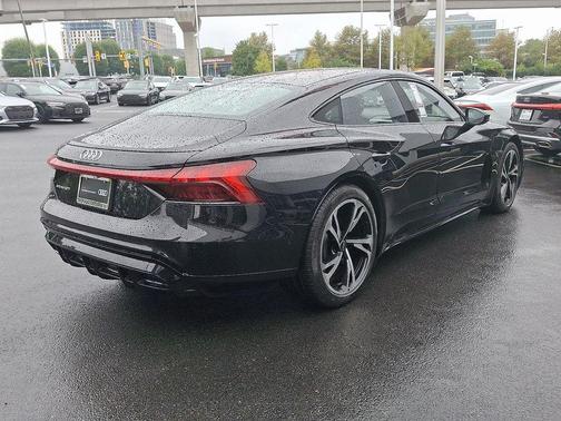 2022 Audi e-tron GT Prestige