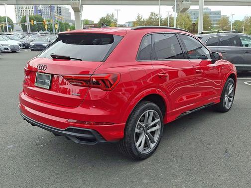 2023 Audi Q3 Premium 45 TFSI S line quattro Tiptronic