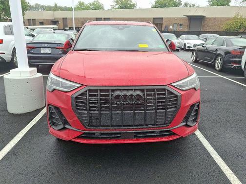 2023 Audi Q3 Premium 45 TFSI S line quattro Tiptronic