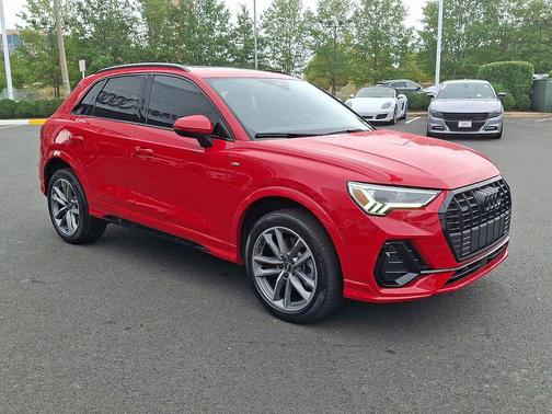 2023 Audi Q3 Premium 45 TFSI S line quattro Tiptronic