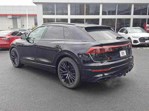 2026 Audi SQ8 4.0T Premium Plus