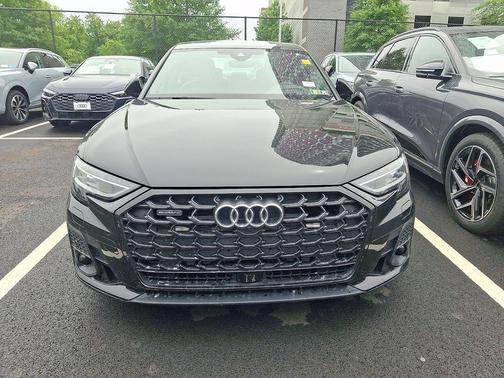 Mythos Black Metallic 2023 Audi A8 L 55 TFSI quattro Tiptronic