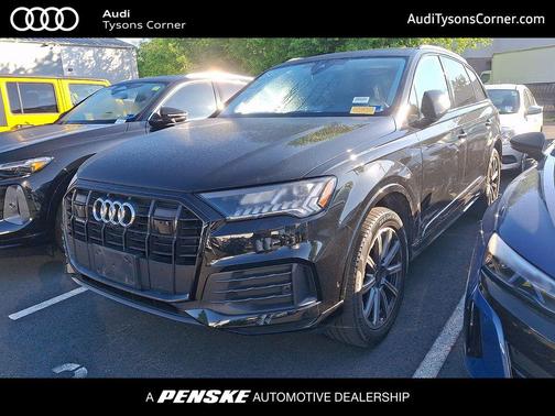 Mythos Black Metallic 2023 Audi Q7 45 Premium Plus