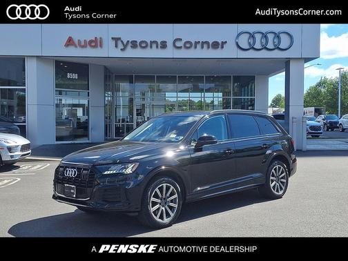 Mythos Black Metallic 2023 Audi Q7 45 Premium Plus