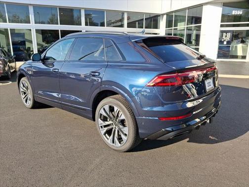 2025 Audi Q8 55 Premium Plus