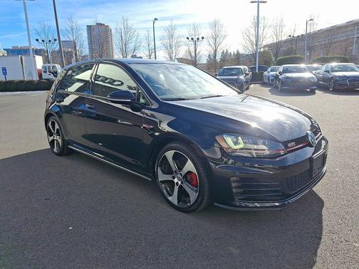 2016 Volkswagen Golf GTI 2.0T SE 4-Door