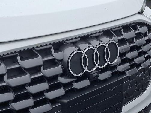 Glacier White 2025 Audi Q5 Premium TFSI quattro S tronic