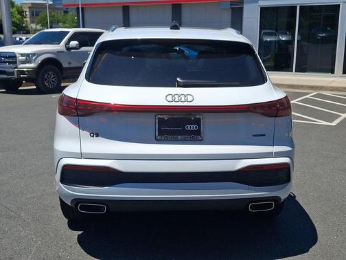 Glacier White 2025 Audi Q5 Premium TFSI quattro S tronic