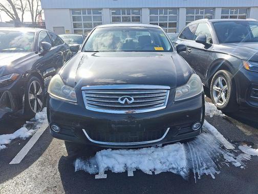 2009 INFINITI M35x Base
