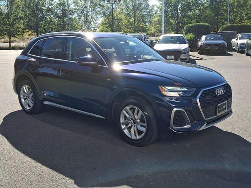 2022 Audi Q5 45 S line Premium