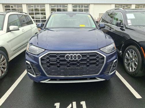 2022 Audi Q5 45 S line Premium
