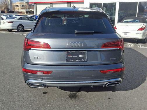 2022 Audi Q5 45 S line Premium