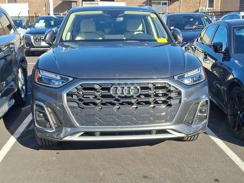2022 Audi Q5 45 S line Premium