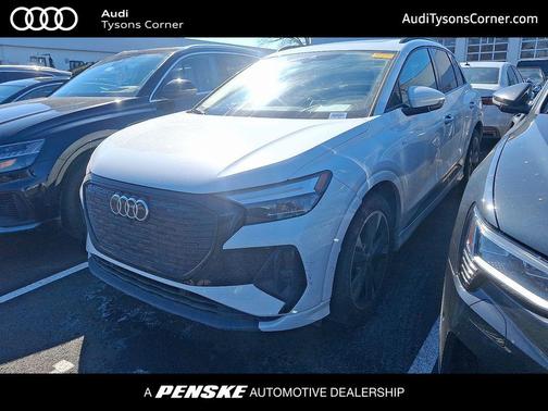 2024 Audi Q4 e-tron Premium Plus 55 quattro