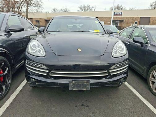 2014 Porsche Cayenne Platinum Edition