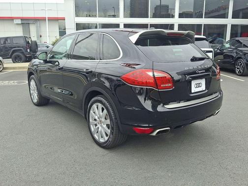 2014 Porsche Cayenne Platinum Edition