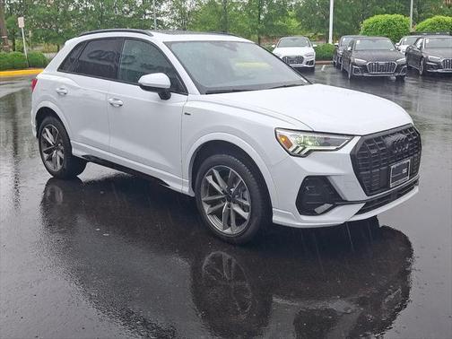 2024 Audi Q3 45 S line Premium Plus
