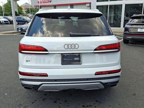 2025 Audi Q7 45 Premium