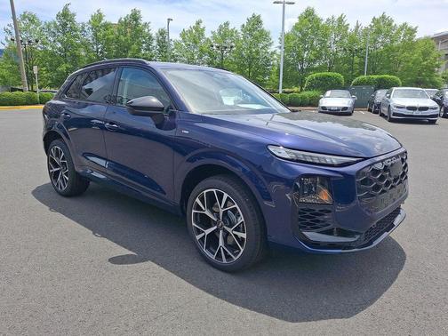 Navarra Blue Metallic 2026 Audi Q3 TFSI quattro S tronic
