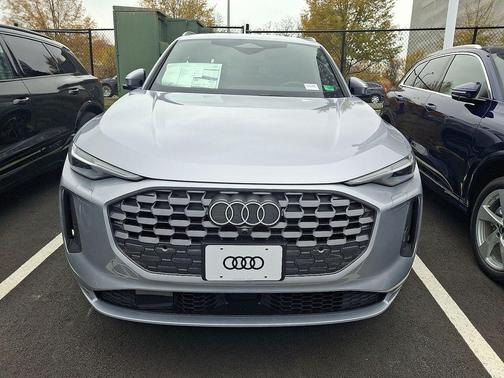 2025 Audi Q5 Premium Plus TFSI quattro S tronic