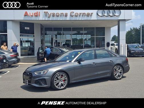 Daytona Gray Pearl Effect 2023 Audi S4 Prestige TFSI quattro Tiptronic
