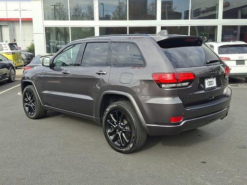 2019 Jeep Grand Cherokee Altitude