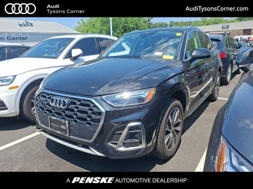 Mythos Black Metallic 2023 Audi Q5 45 S line Premium Plus