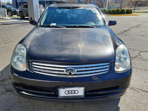 Photo 2 of 30 of 2003 INFINITI G35 w/Leather