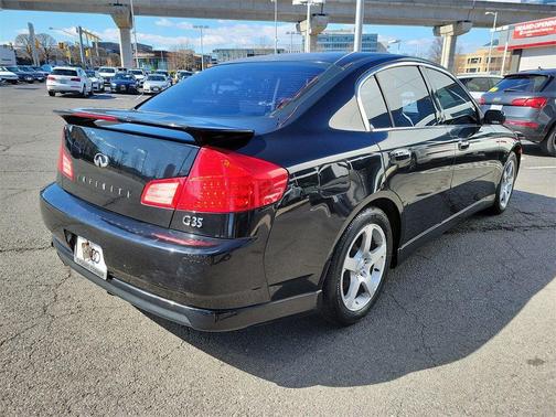 Photo 4 of 30 of 2003 INFINITI G35 w/Leather