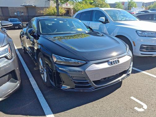 2022 Audi e-tron GT Premium Plus
