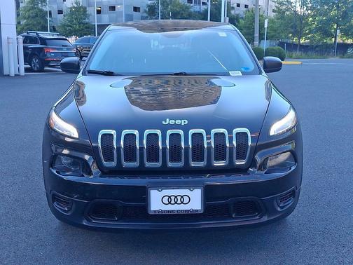 Brilliant Black Crystal Pearlcoat 2015 Jeep Cherokee Sport