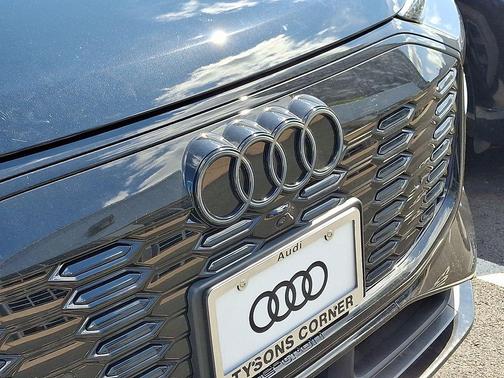 2025 Audi SQ6 e-tron Premium Plus quattro