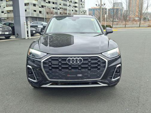 2023 Audi Q5 45 S line Premium Plus