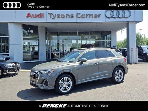 2022 Audi Q3 45 S line Premium