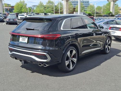 Mythos Black Metallic 2026 Audi SQ5 3.0T Premium Plus