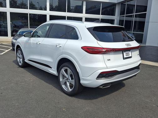 2025 Audi Q5 Premium Plus