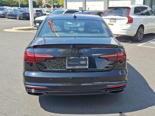 2023 Audi A4 45 S line Premium Plus