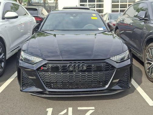 Sebring Black Crystal Effect 2022 Audi RS 6 Avant 4.0T