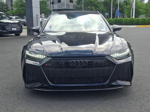 Sebring Black Crystal Effect 2022 Audi RS 6 Avant 4.0T