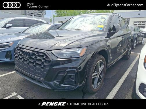 Mythos Black Metallic 2023 Audi Q5 55 S line Premium Plus