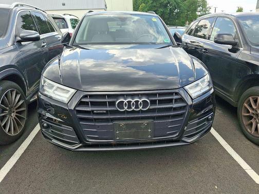 2020 Audi Q5 45 Premium Plus