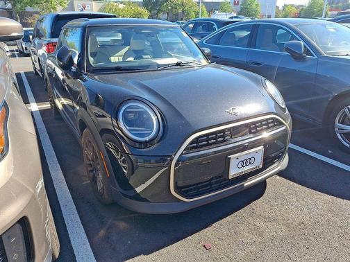 2025 MINI Hardtop Cooper
