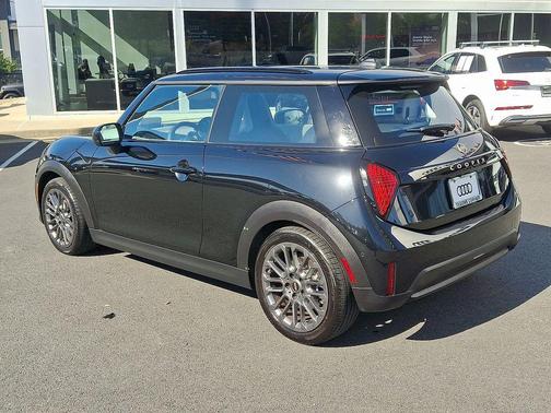 2025 MINI Hardtop Cooper