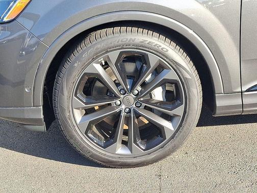 2026 Audi Q7 55 Premium Plus